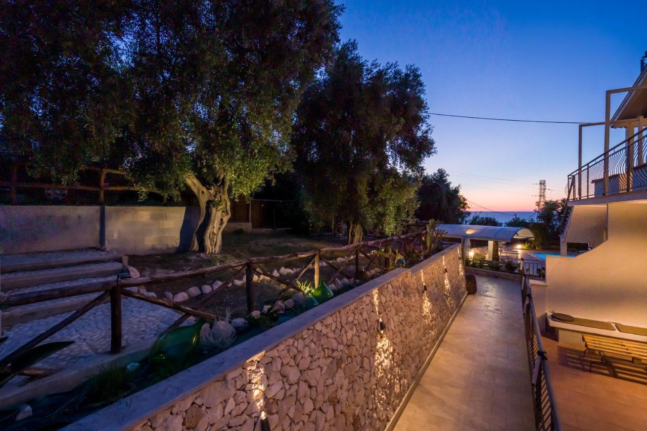 Borgo Canneto ローディ・ガルガーニコ エクステリア 写真