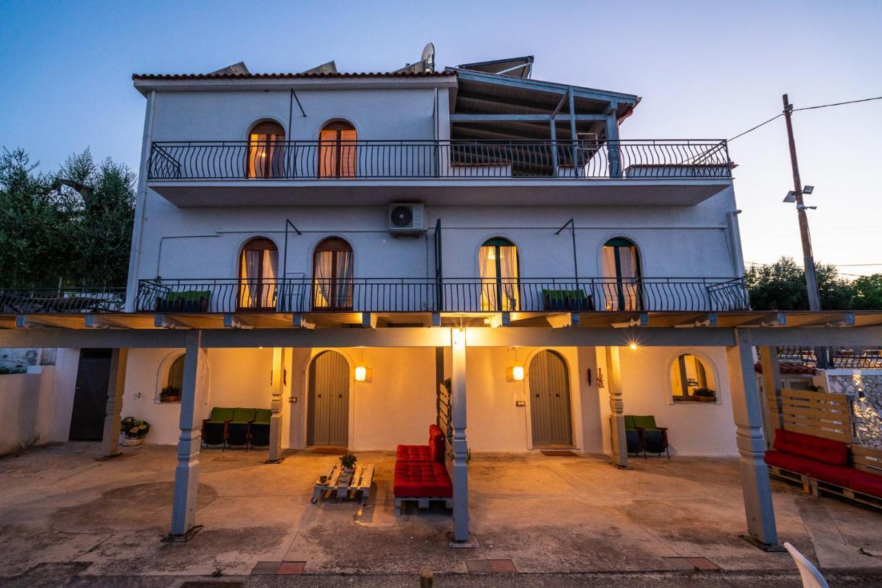 Borgo Canneto ローディ・ガルガーニコ エクステリア 写真